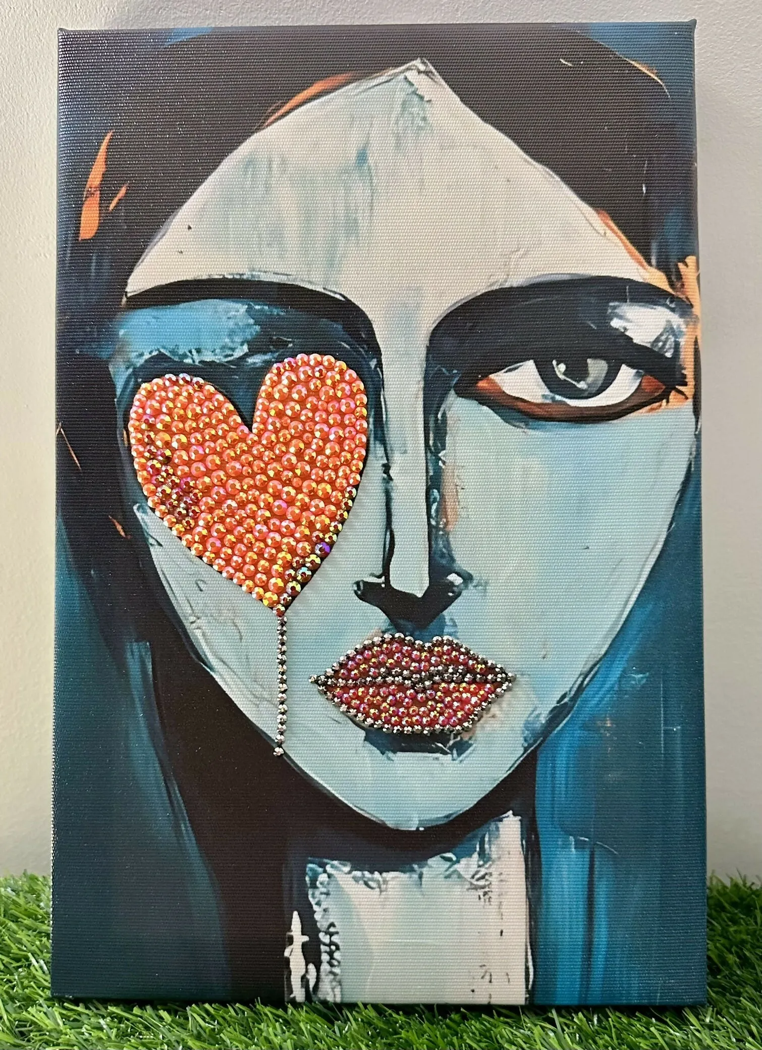 Edgy Love
