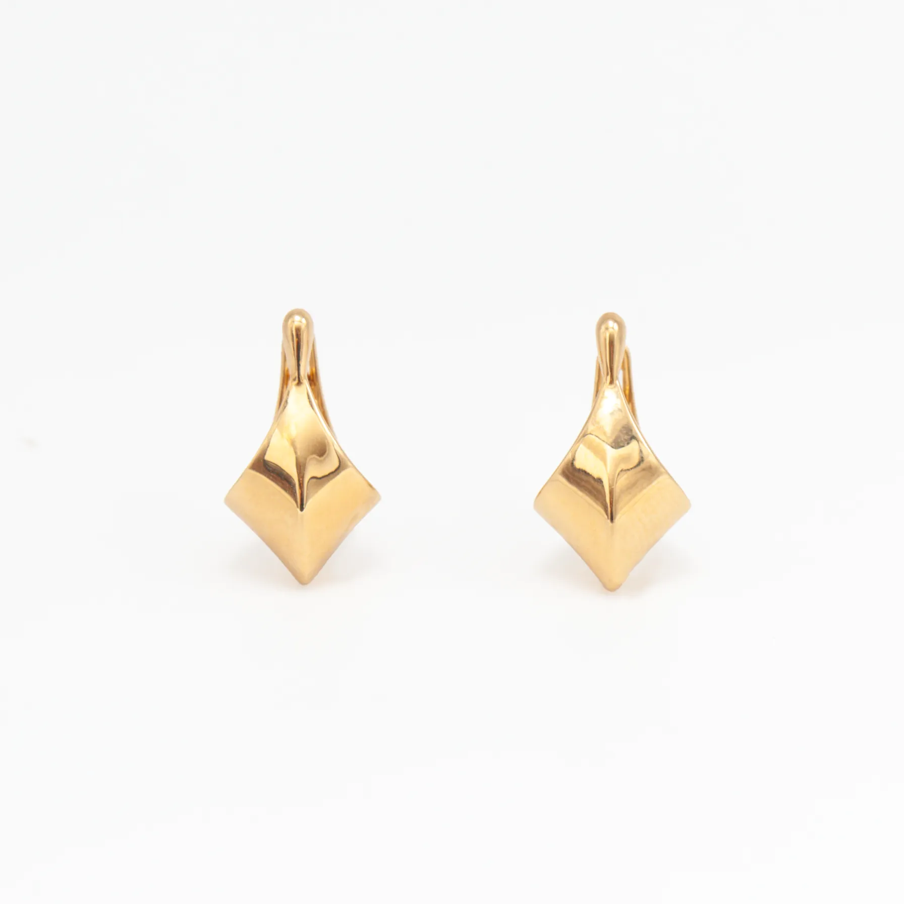 Gold Edgy Huggie Earrings