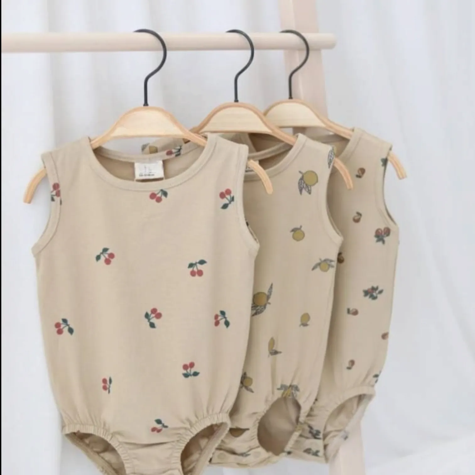 Pear romper