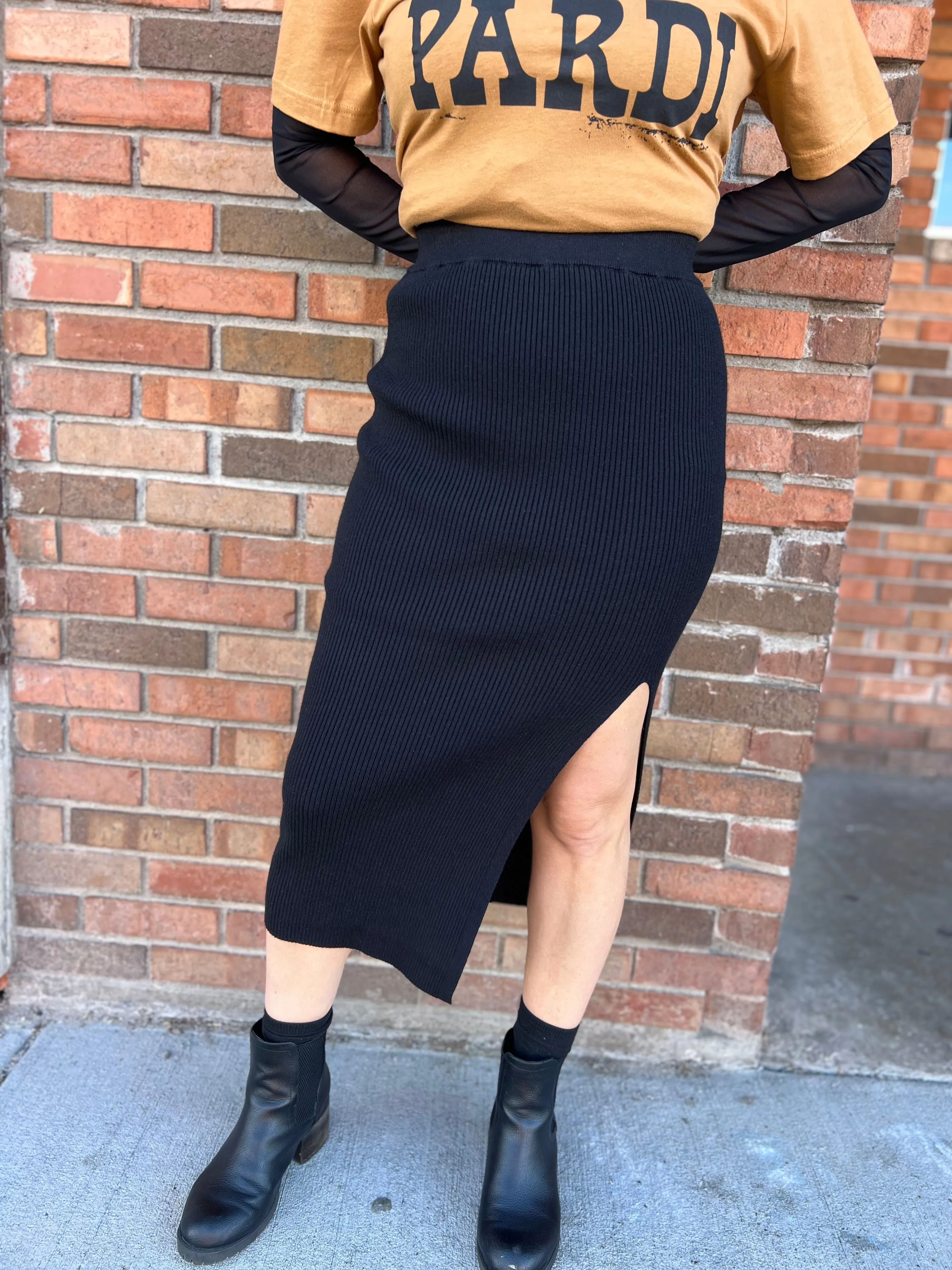 Ribbed Sweater Midi Skirt