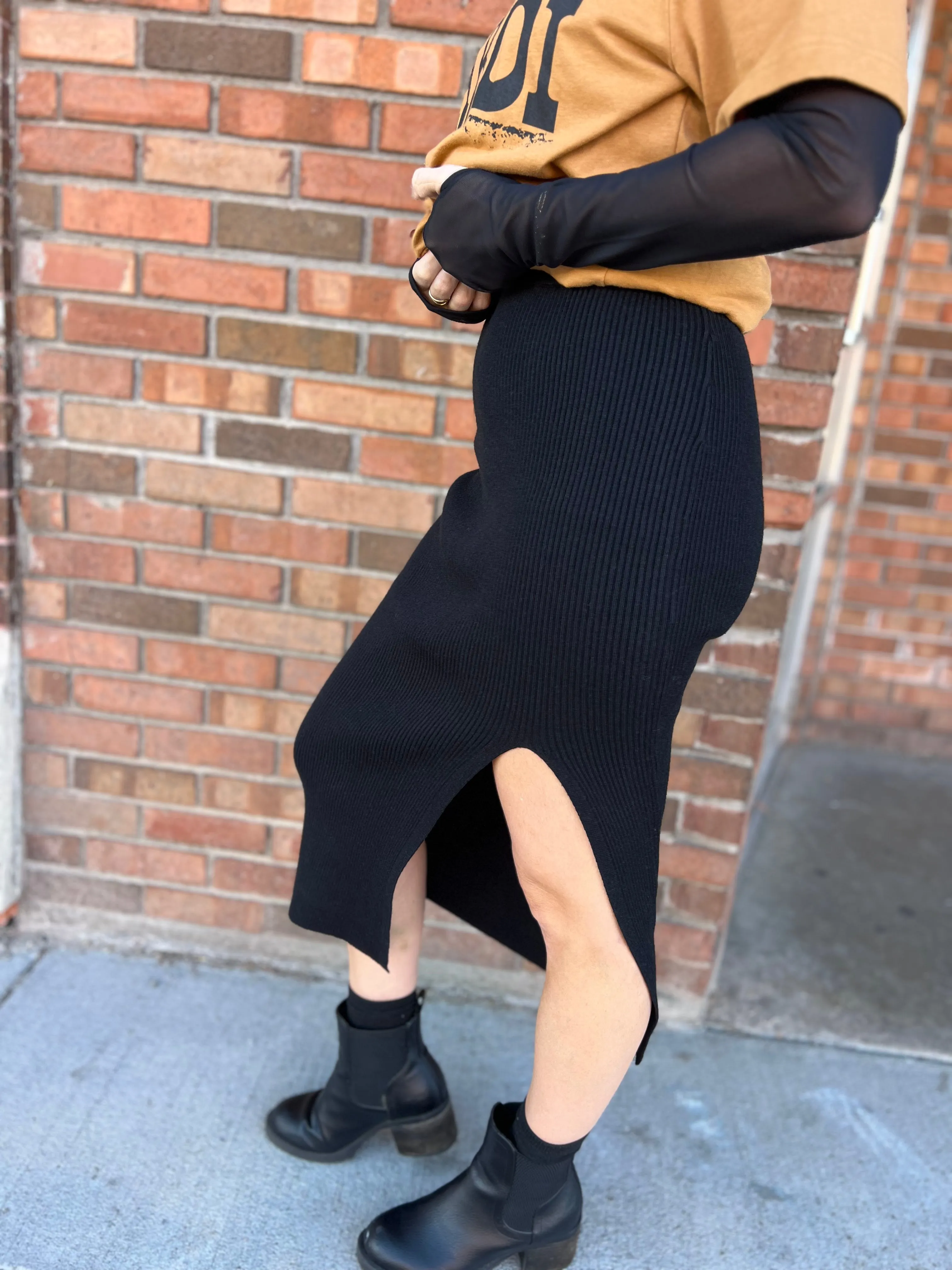 Ribbed Sweater Midi Skirt