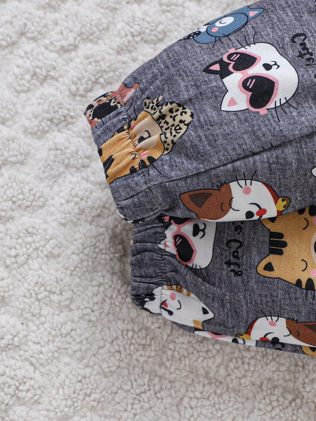 SHEIN Baby Boy 3D Ear Patched Hooded Teddy Vest Coat & 1pc Cartoon Graphic Bodysuit & 1pc Pants