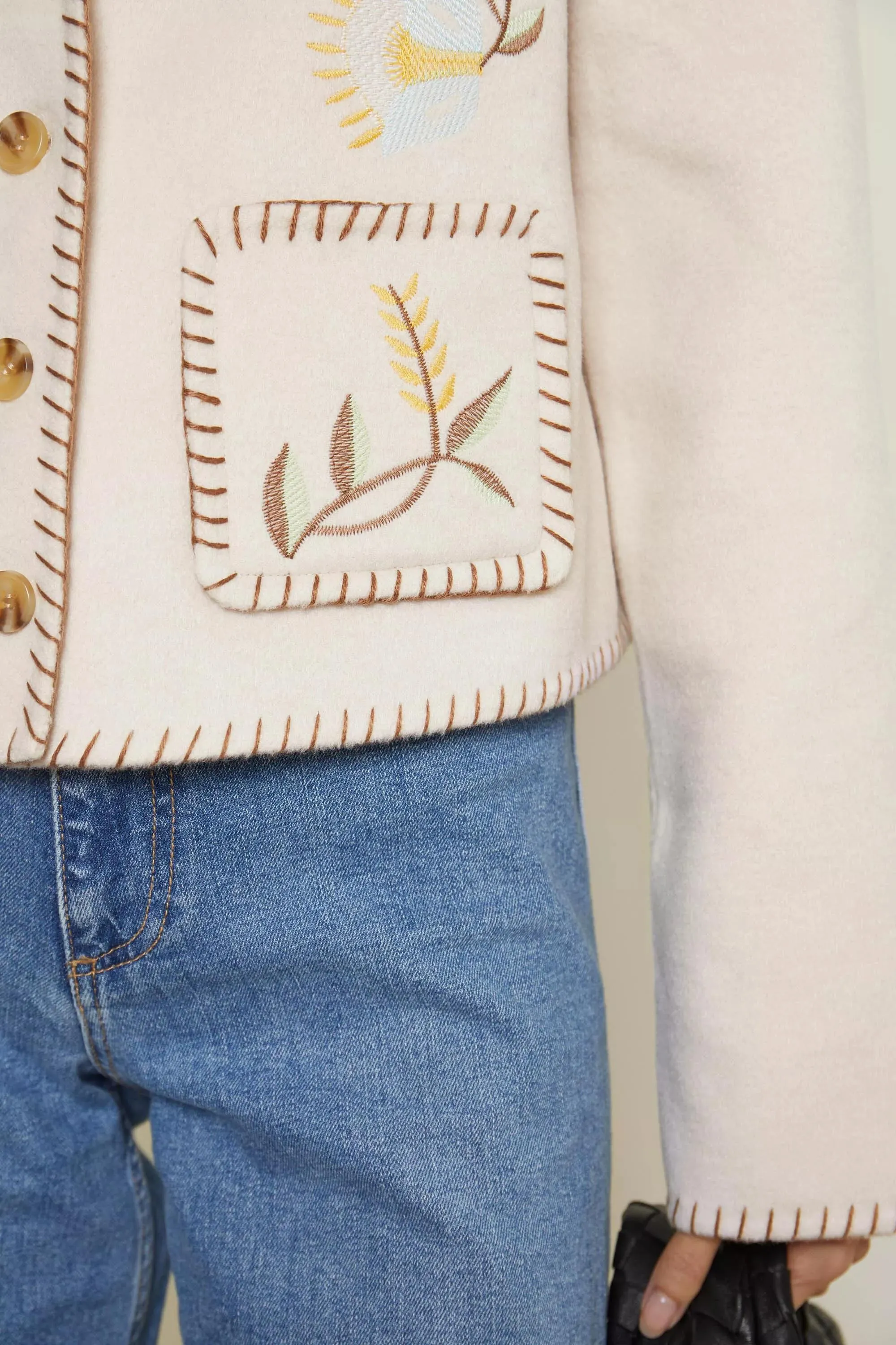 sunday - tulip vine embroidery cream