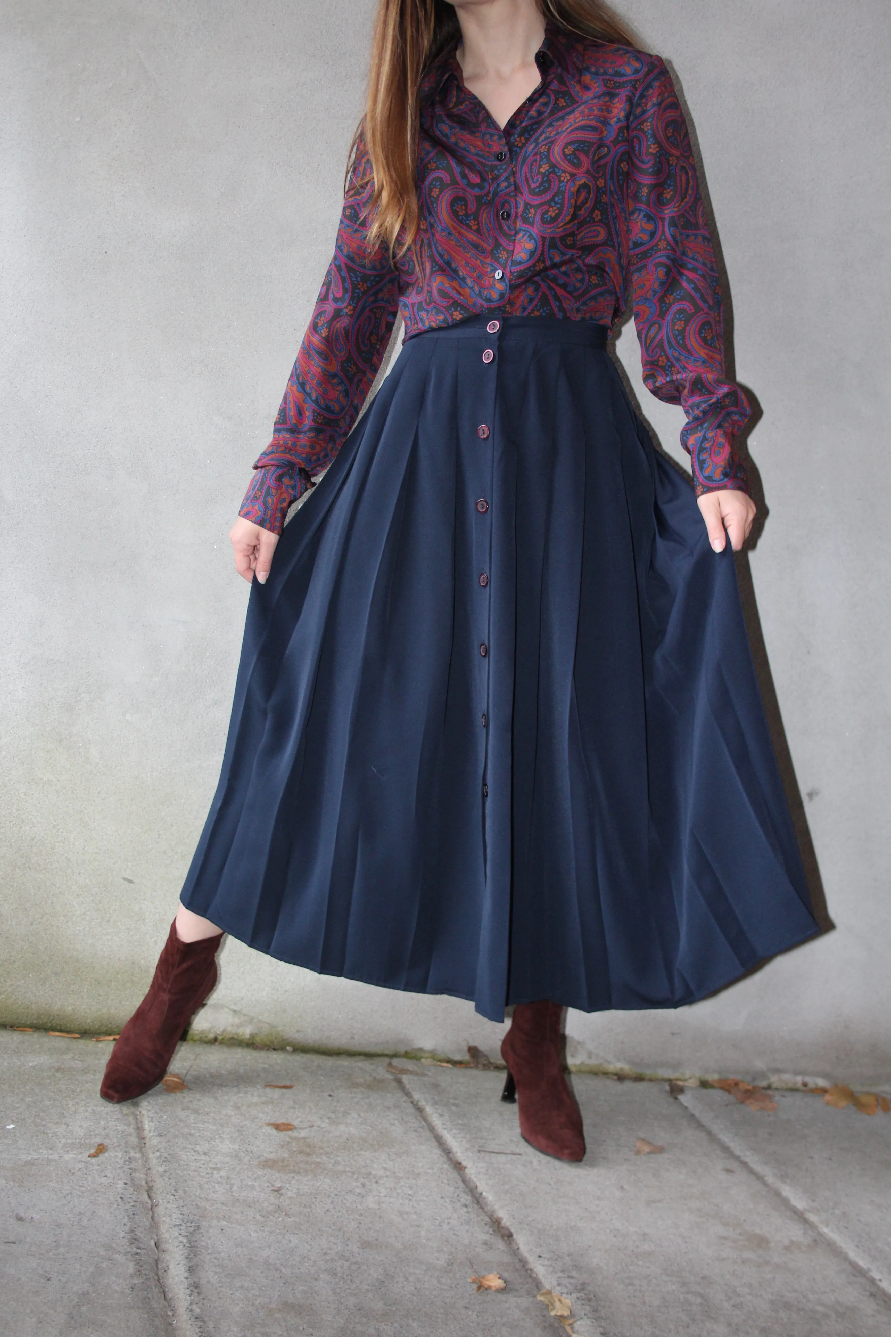 Vintage Navy Midi Skirt - 28